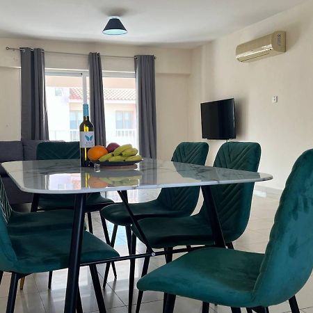 Greek Harmony Apartment พาราลิมนี ภายนอก รูปภาพ
