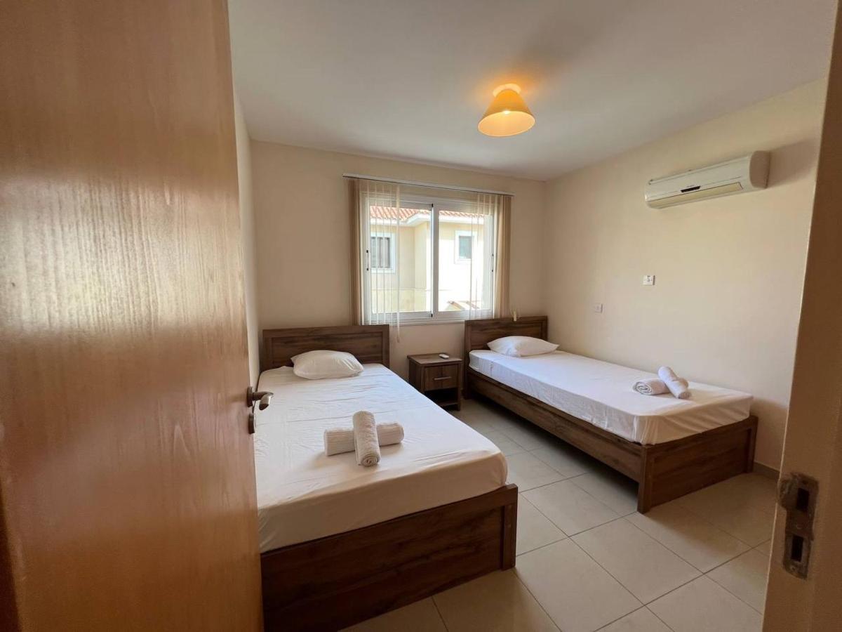 Greek Harmony Apartment พาราลิมนี ภายนอก รูปภาพ