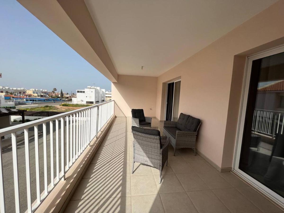Greek Harmony Apartment พาราลิมนี ภายนอก รูปภาพ